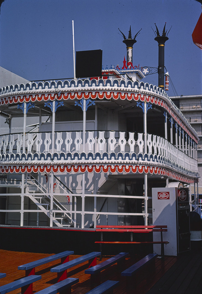 Hunt's Casino arcade, Wildwood, New Jersey, 1978