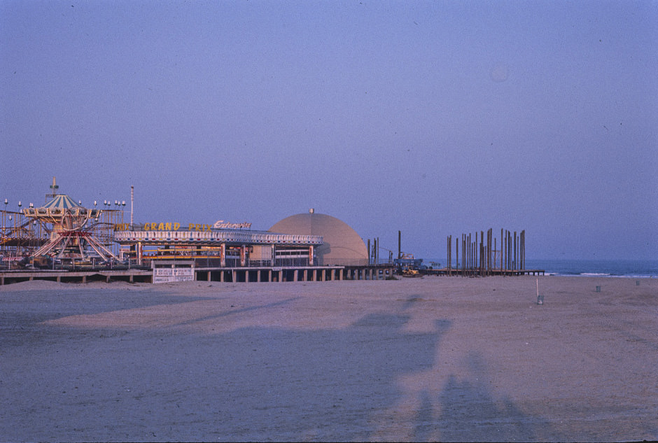 Mariner's Landing Pier, Wildwood, New Jersey, 1978