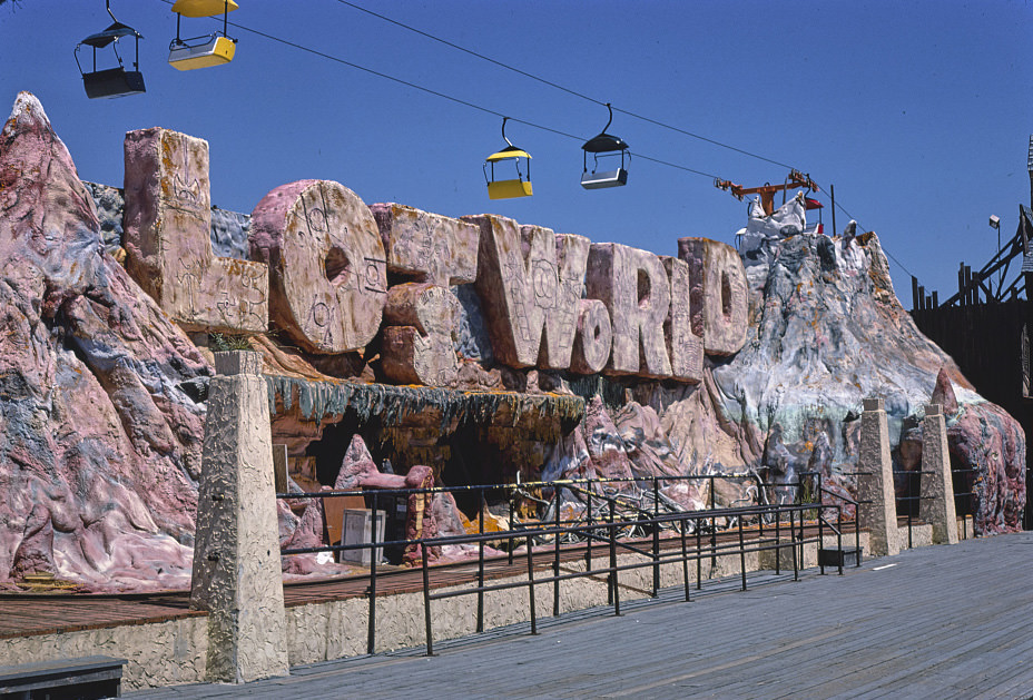 Lost World, Fun Pier, Wildwood, New Jersey, 1978