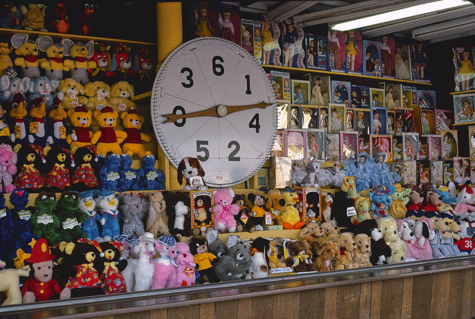 Boardwalk game store, Wildwood, New Jersey, 1978