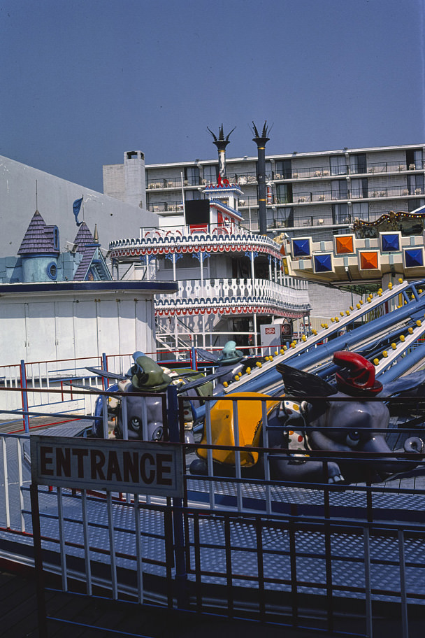 Hunt's Casino arcade, Wildwood, New Jersey, 1978