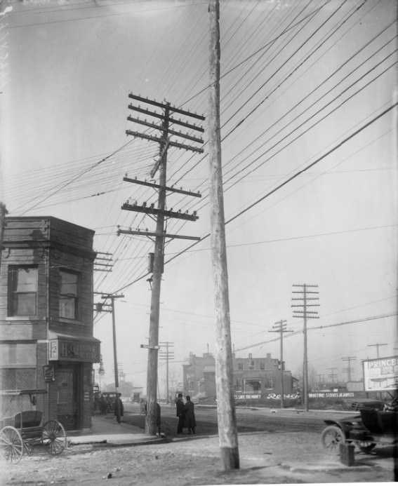 The intersection of South Taylor Avenue and Manchester Avenue, 1906