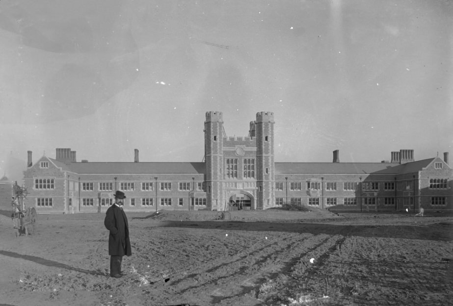 Washington University's Brookings Hall in Saint Louis, Missouri, 1903