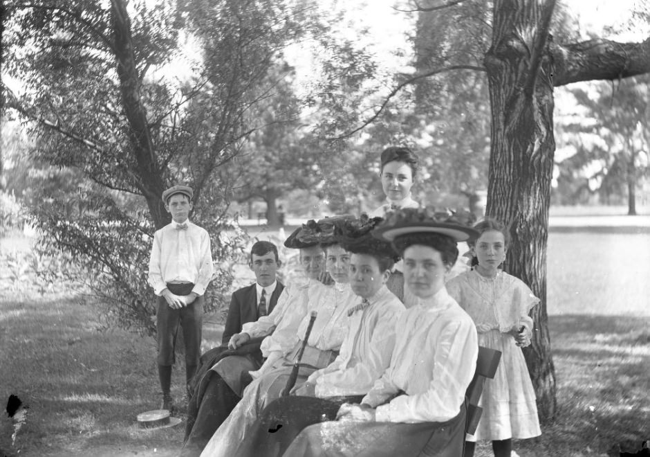 A Family in a Park, St. Louis, 1901