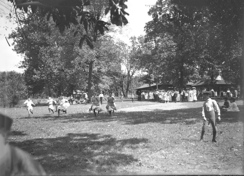 Children Racing Through a Park, 1902