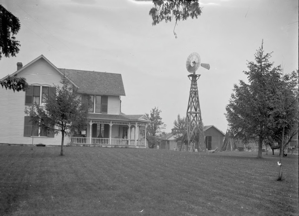 A Farmhouse in Saint Louis, 1902