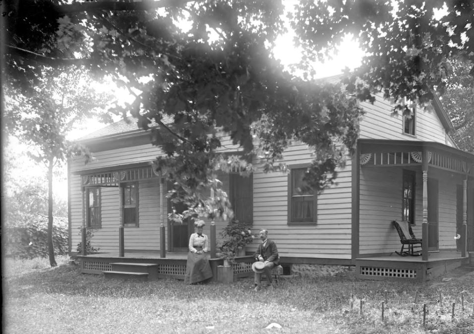 Saint Louis Farmhouse, 1901