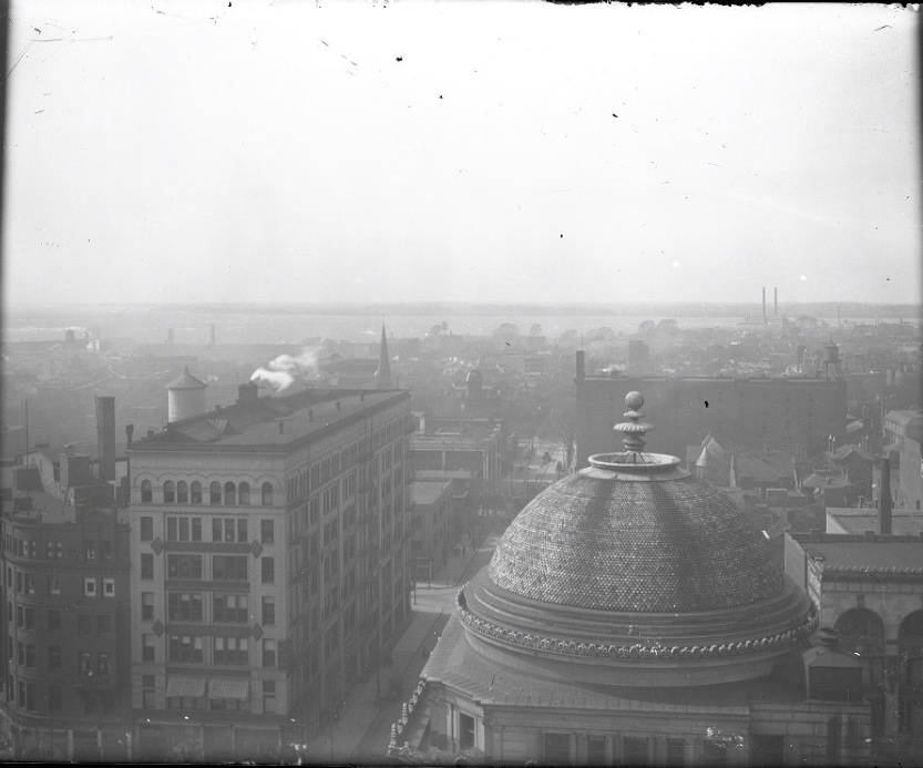 An Aerial View of Saint Louis, 1901