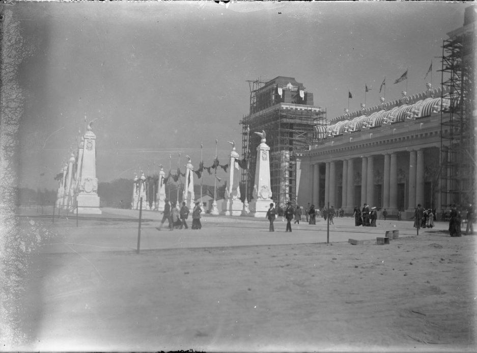 The Construction of the Palace of Liberal Arts, 1903