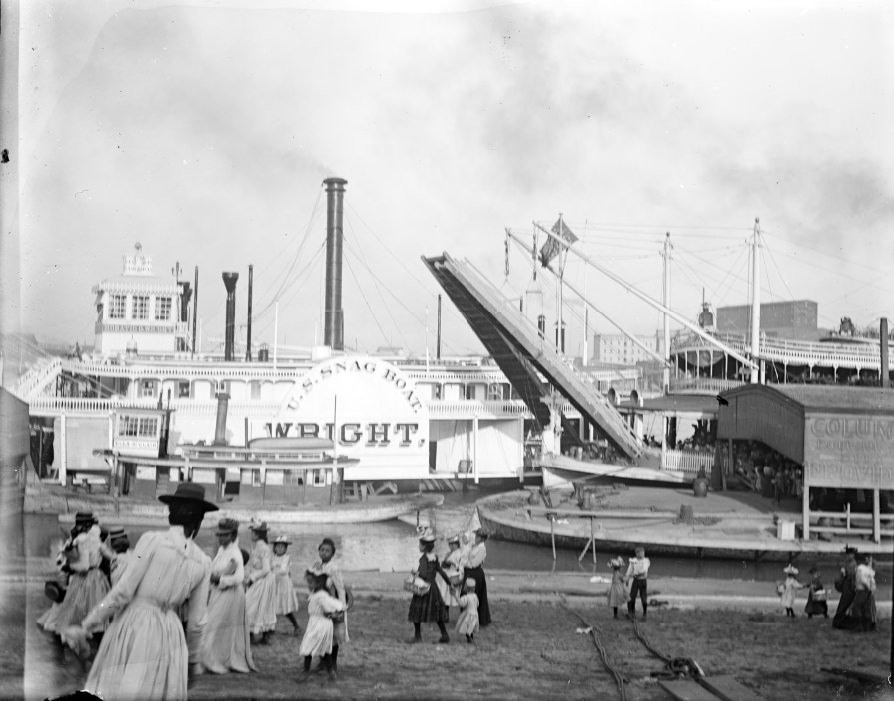 Saint Louis Riverfront, 1900