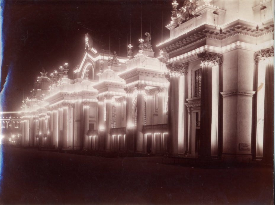 The Palaces of Electricity and Machinery at the 1904 World's Fair. The picture was taken at night from the walkway between the Grand Basin and the building.
