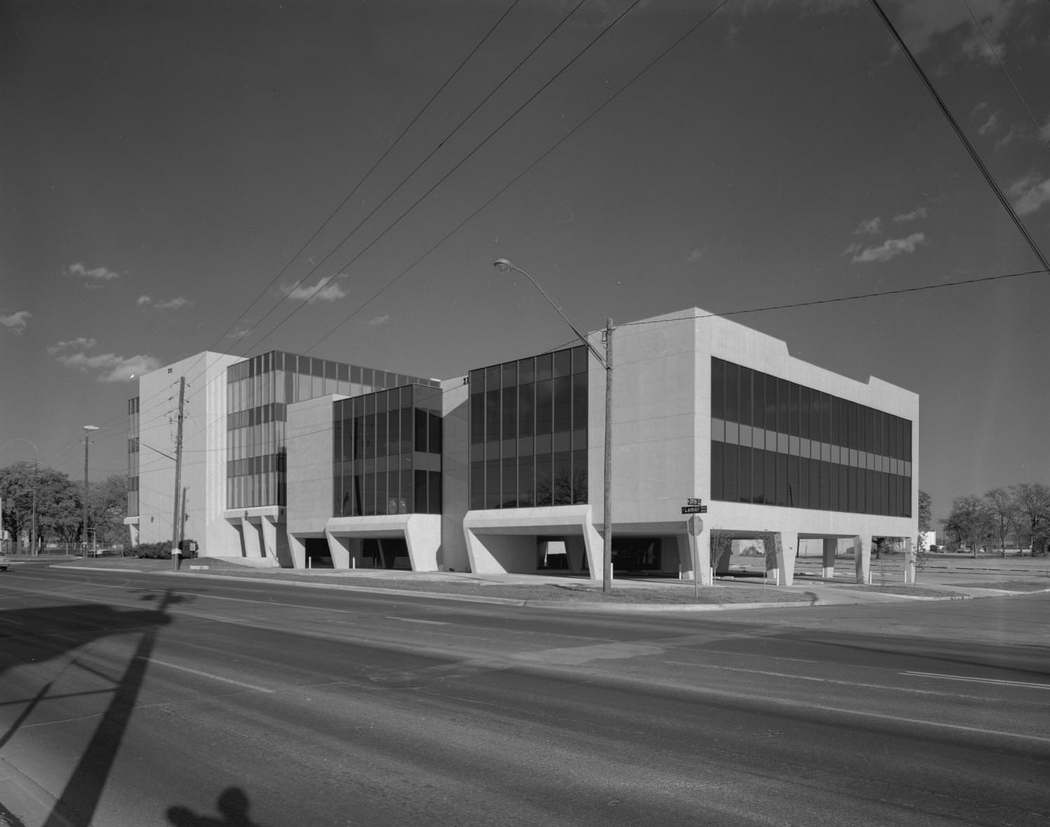 Travis Bank and Trust ,1976.