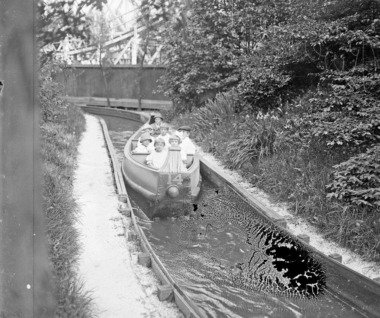 Floss Ride at Riverview Park, Chicago, Illinois, June 12, 1915.