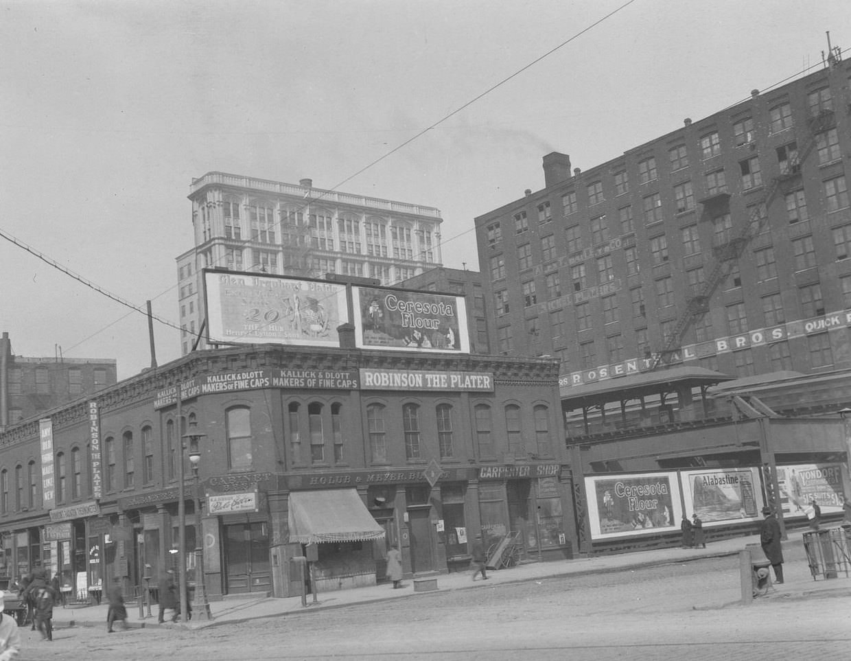 The northwest corner of Canal Street and Van Buren Street, Chicago, Illinois, March 1915.