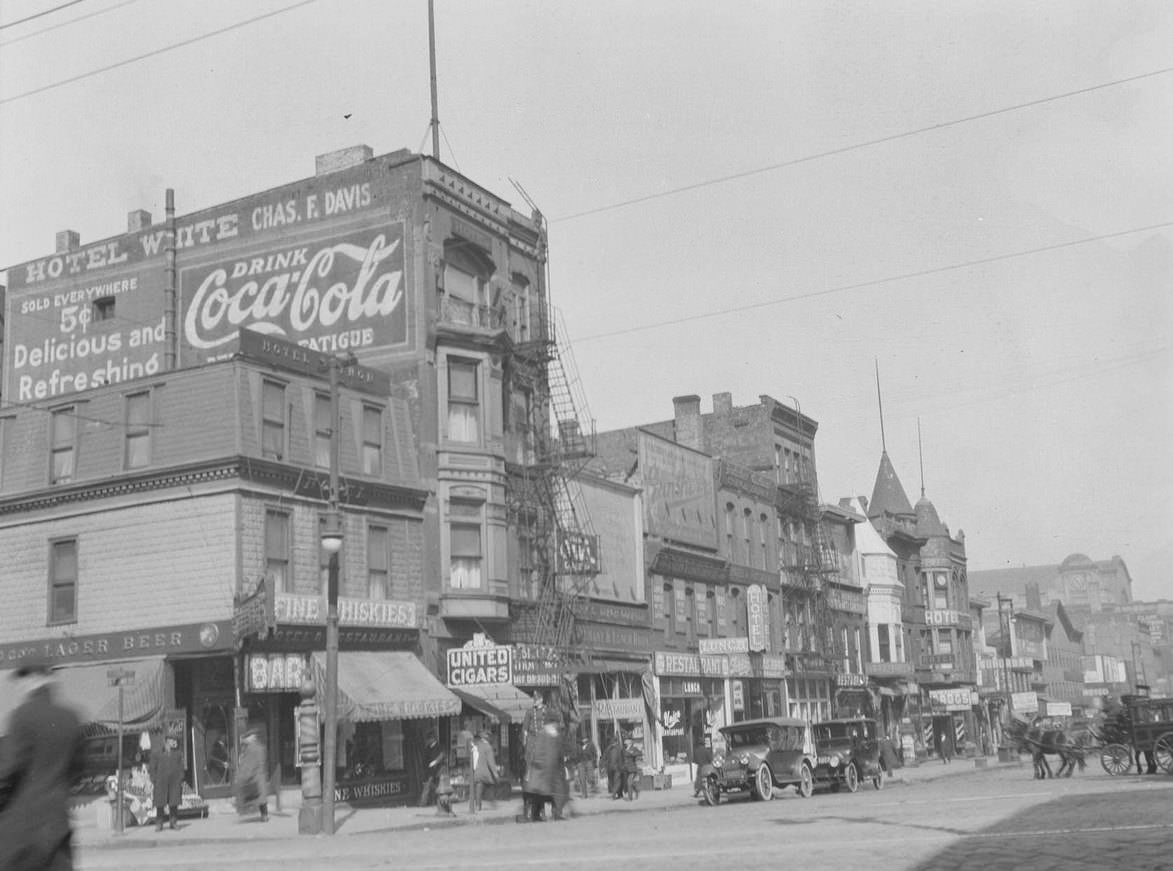 The northwest corner of Canal Street and Adams Street, Chicago, Illinois, March 1915.