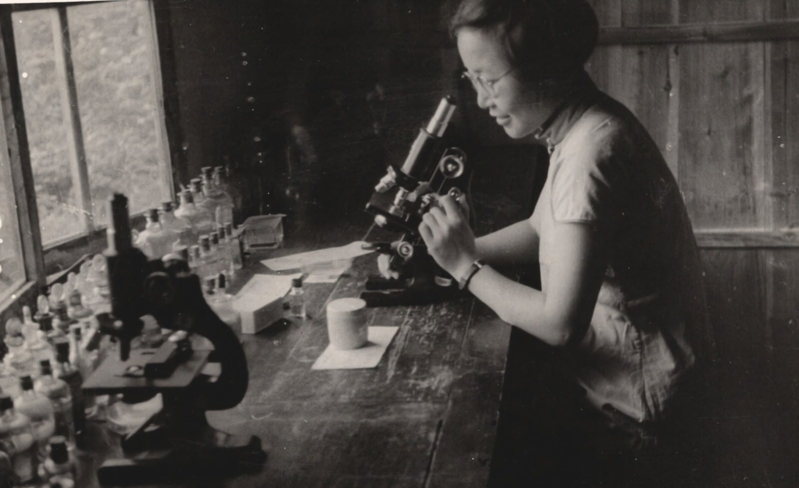 In the Laboratory of the Chinese Red Medical Corps, Kweiyang (Guiyang), Kwangsi (Guangxi) Province. 1937-1940