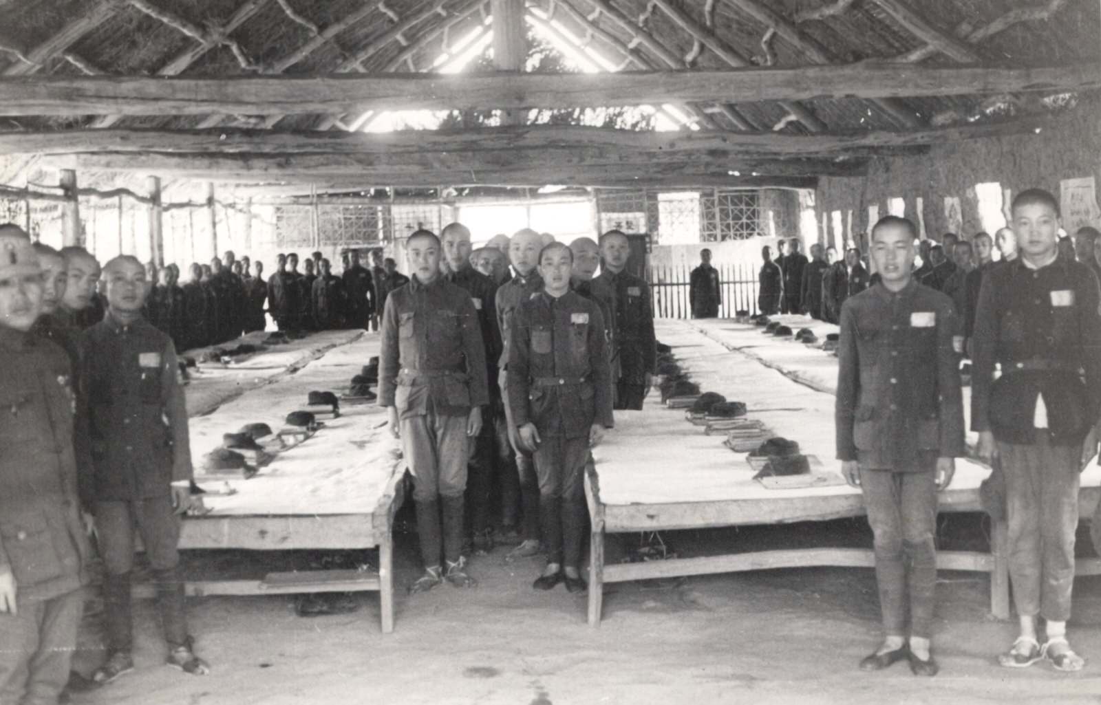 The way the students in Lihwang (Lihuang), Anhwei (Anhui) Province, live. 1937-1940