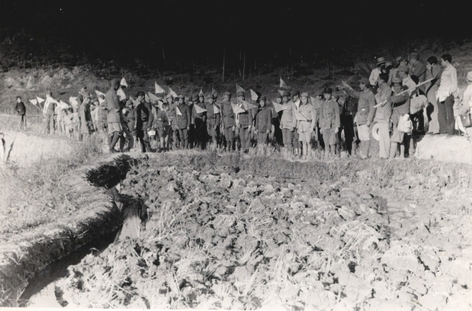 The guerrillas and the wounded stood in long lines along the paths to welcome me. 1937-1940