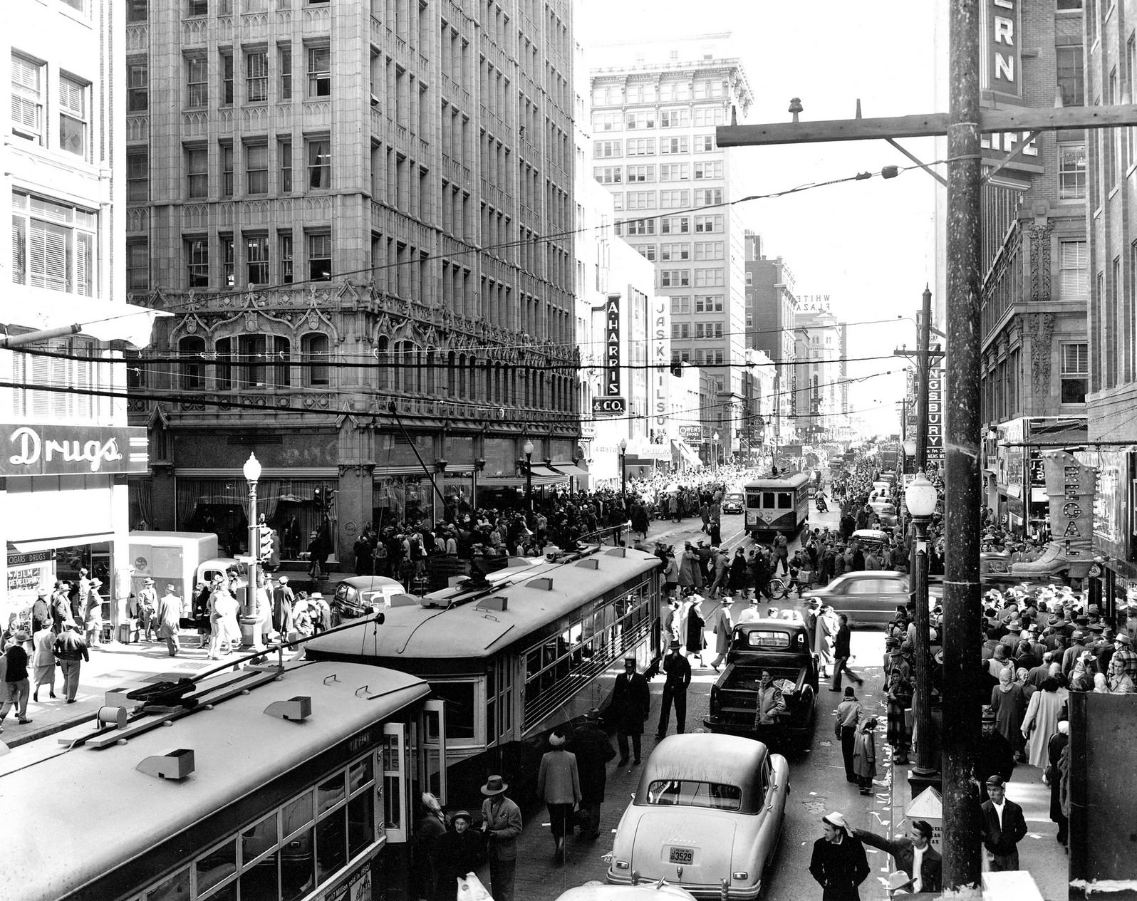 Main Street and Akard Street, 1951