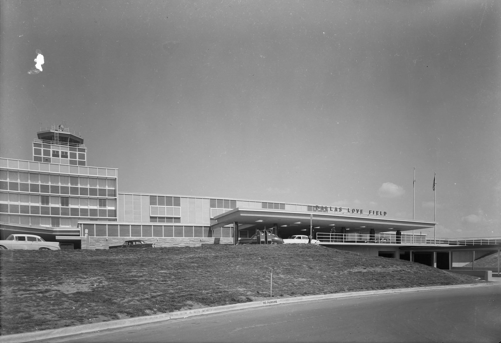 Love Field, exterior, Dallas, Texas, 1958