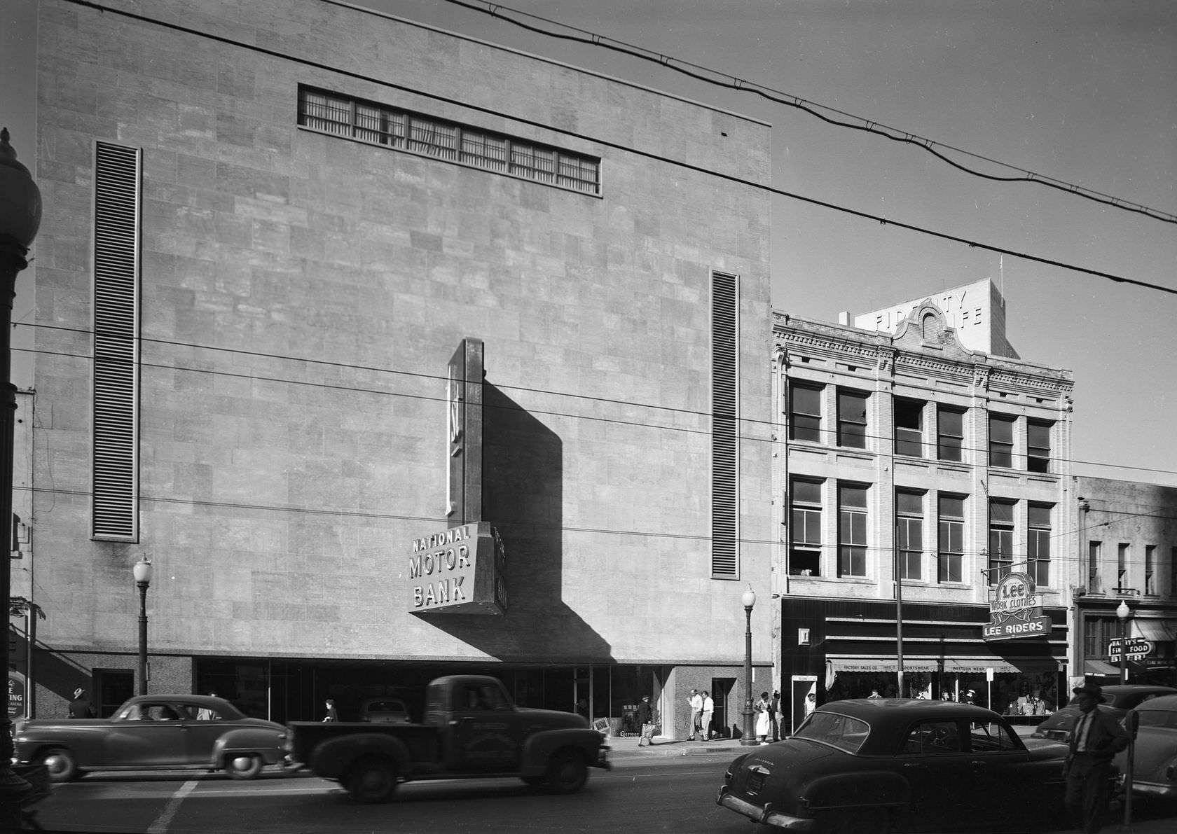 First National Bank building drive thru, downtown Dallas, Texas, 1954