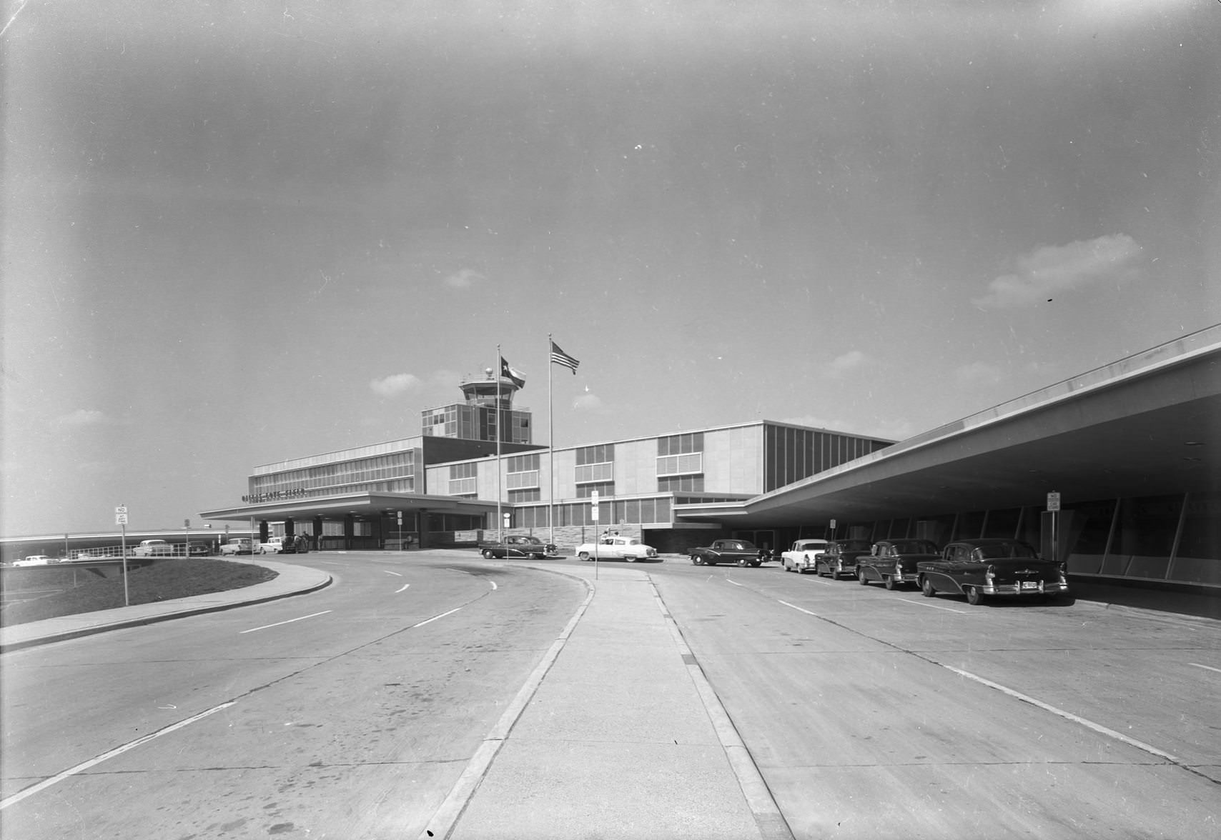 Love Field, exterior, Dallas, Texas, 1958