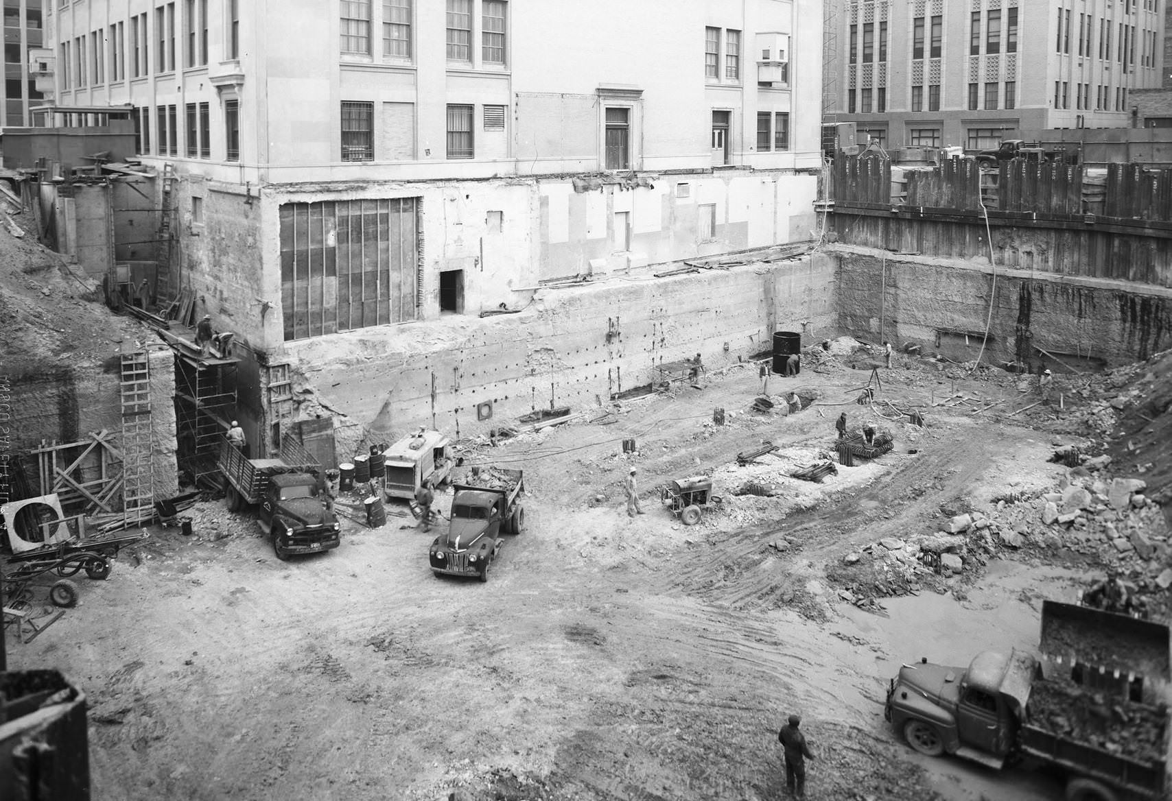 Federal Reserve Bank of Dallas, addition construction, downtown Dallas, Texas, 1958