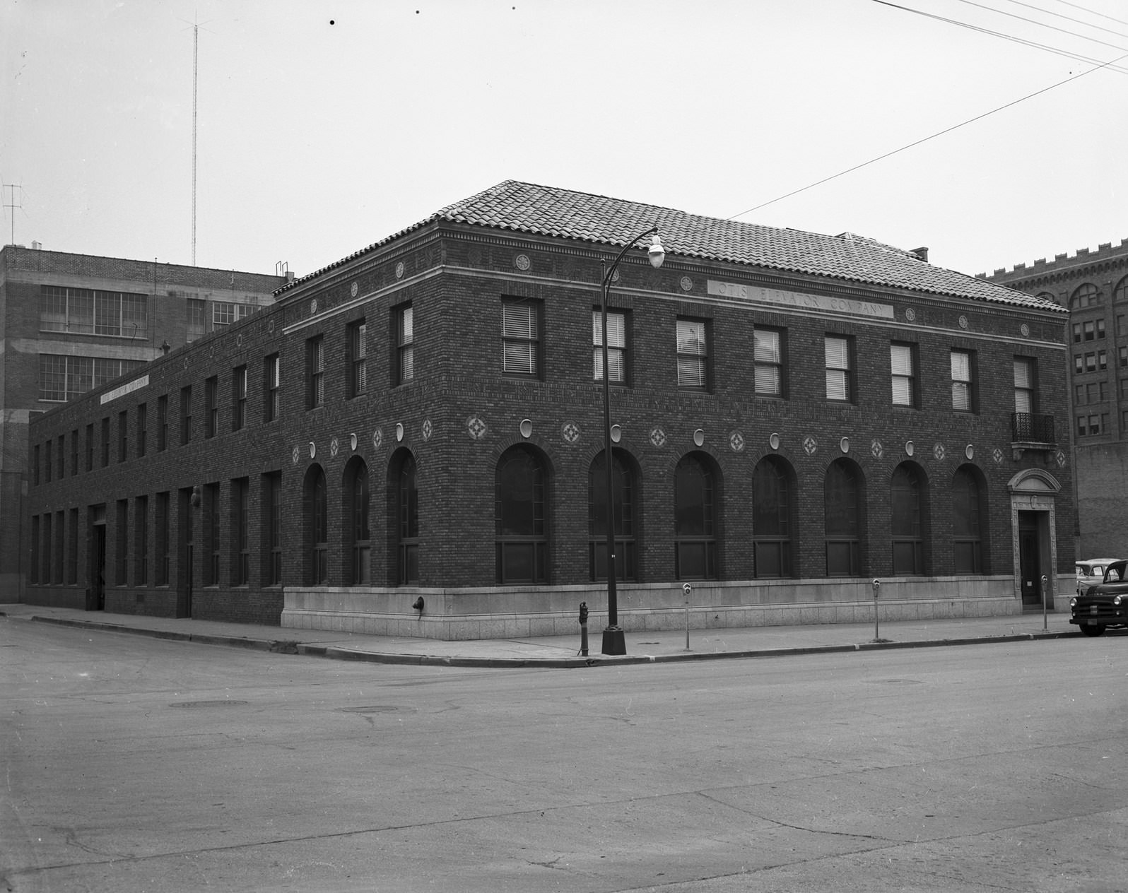 Otis Elevator Company building, Dallas, Texas, 1953