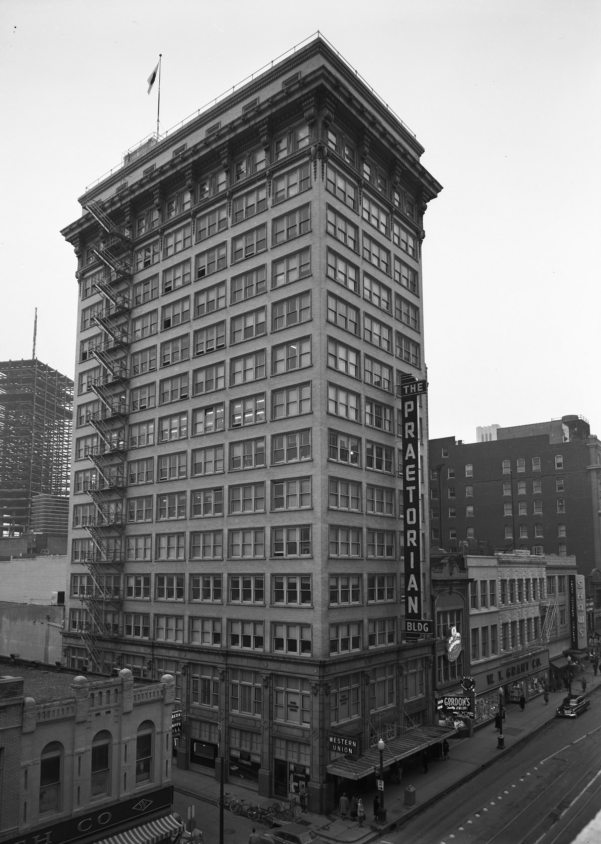 Praetorian Building, downtown Dallas, Texas, 1953