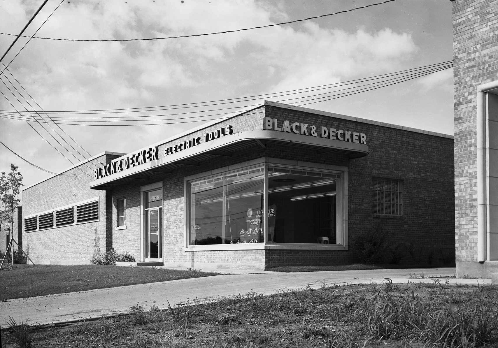 Black & Decker building, Oak Lawn industrial area, Dallas, Texas, 1954