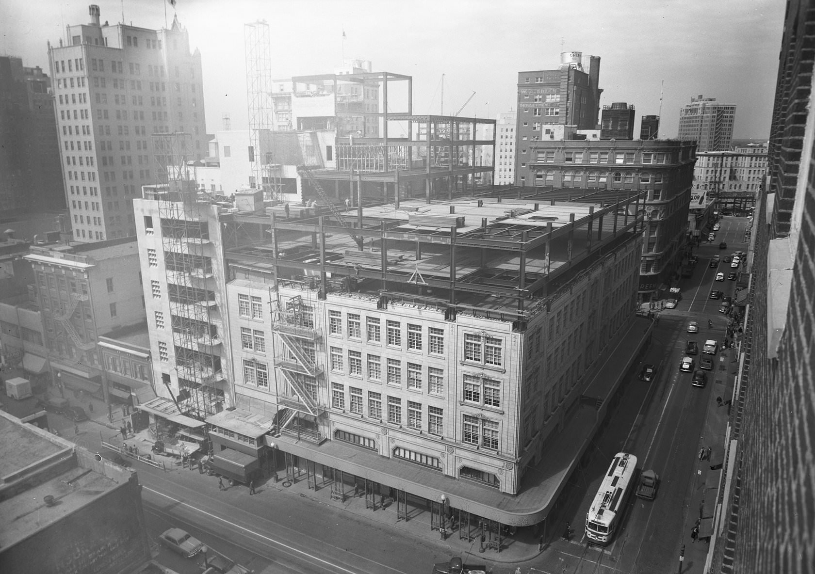Neiman Marcus building under construction, downtown Dallas, Texas, 1952