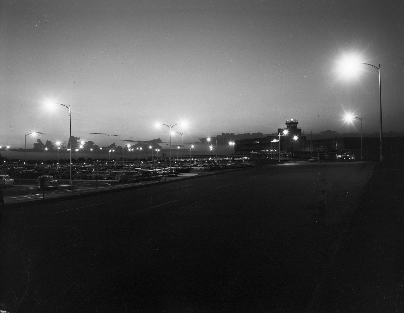 Dallas Love Field at night, 1950