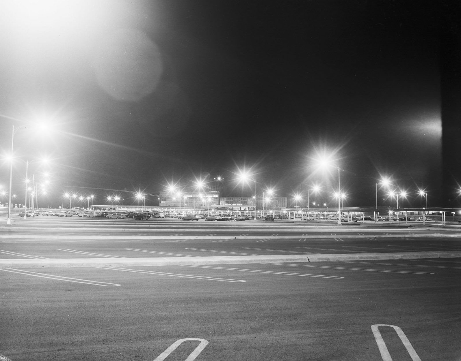 Dallas Love Field at night, 1950