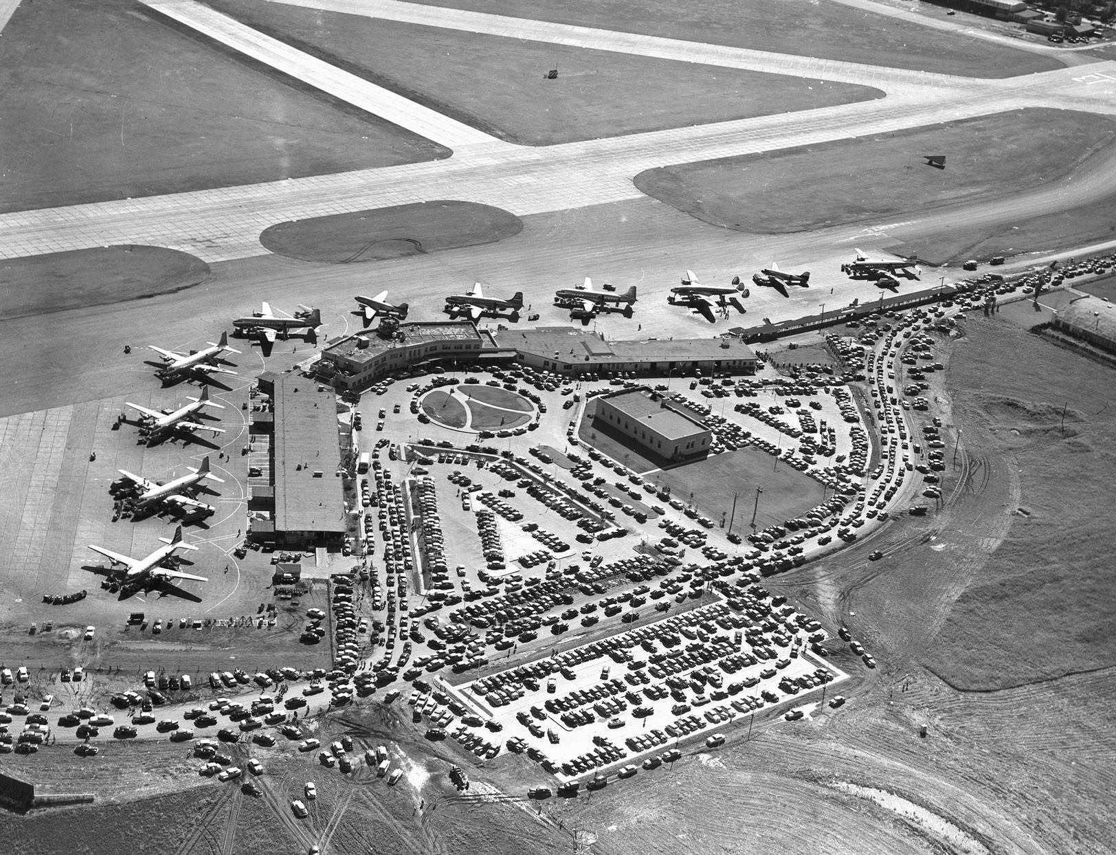 An aerial photograph featuring the Dallas Love Field in Dallas, Texas, 1950