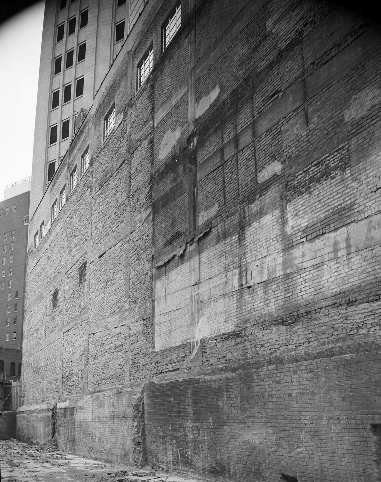 Downtown Dallas, preparing building site for construction, 1950