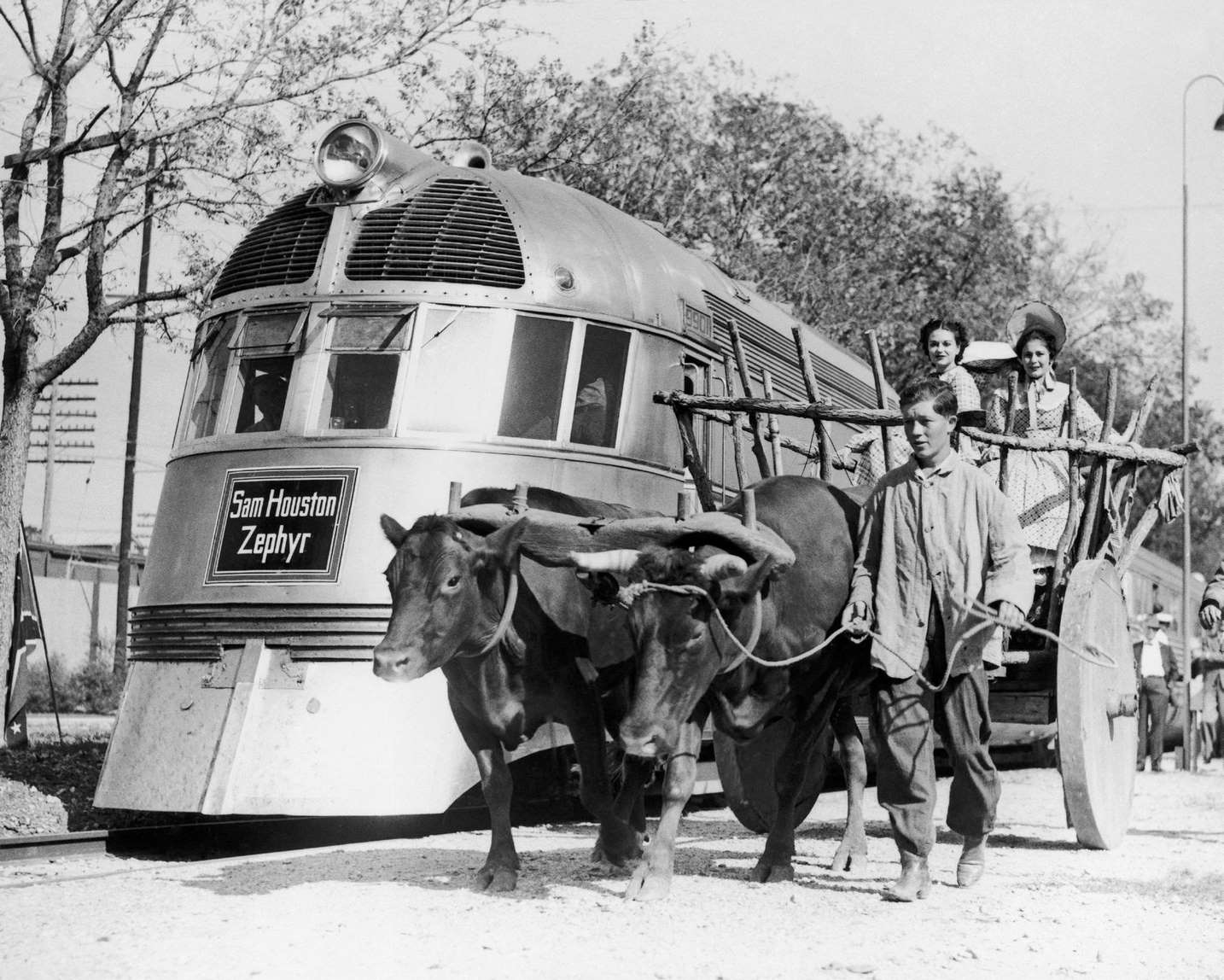 The Train "Sam Houston Zephyr" in Dallas, 1956