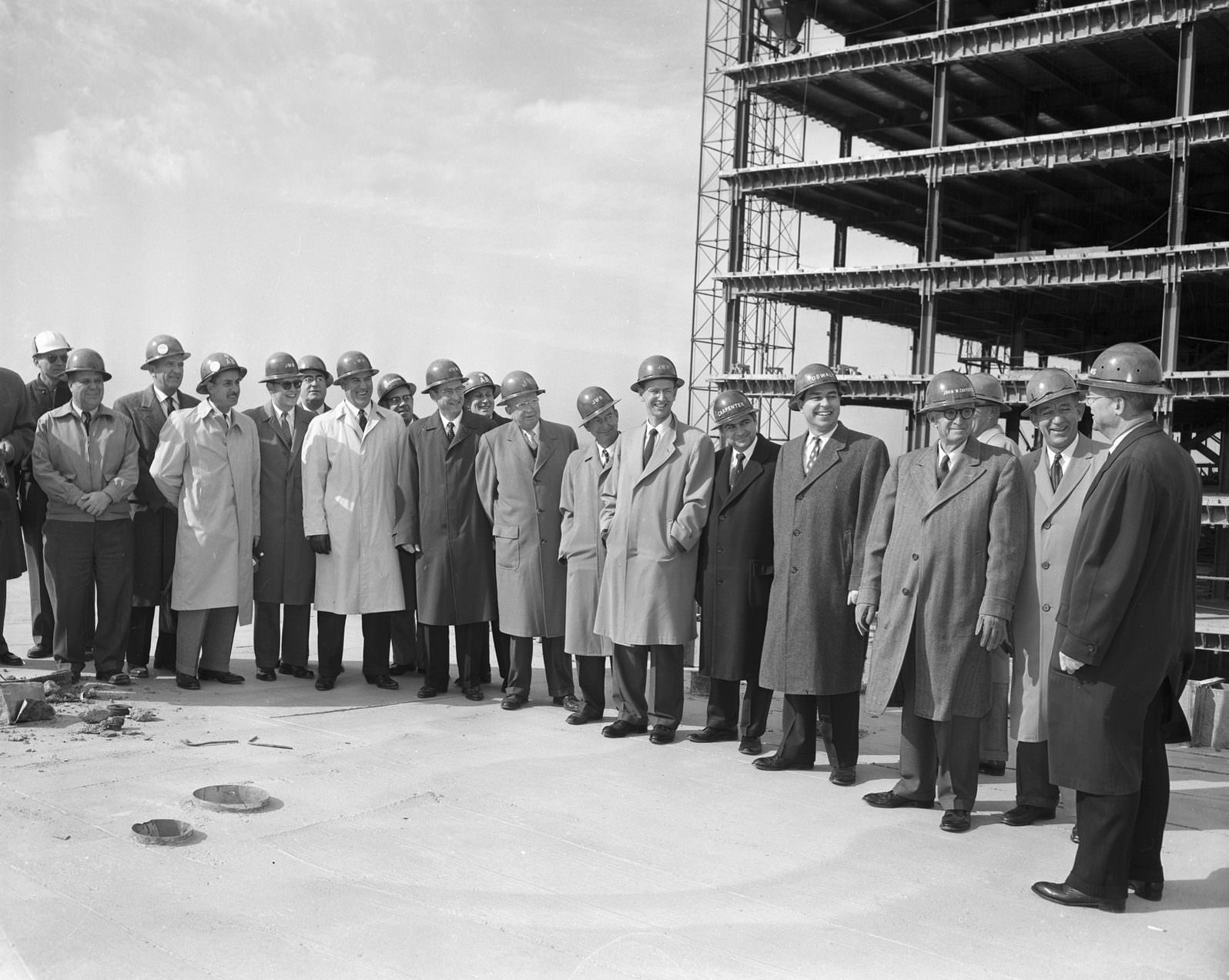 Building under construction, downtown Dallas, 1950