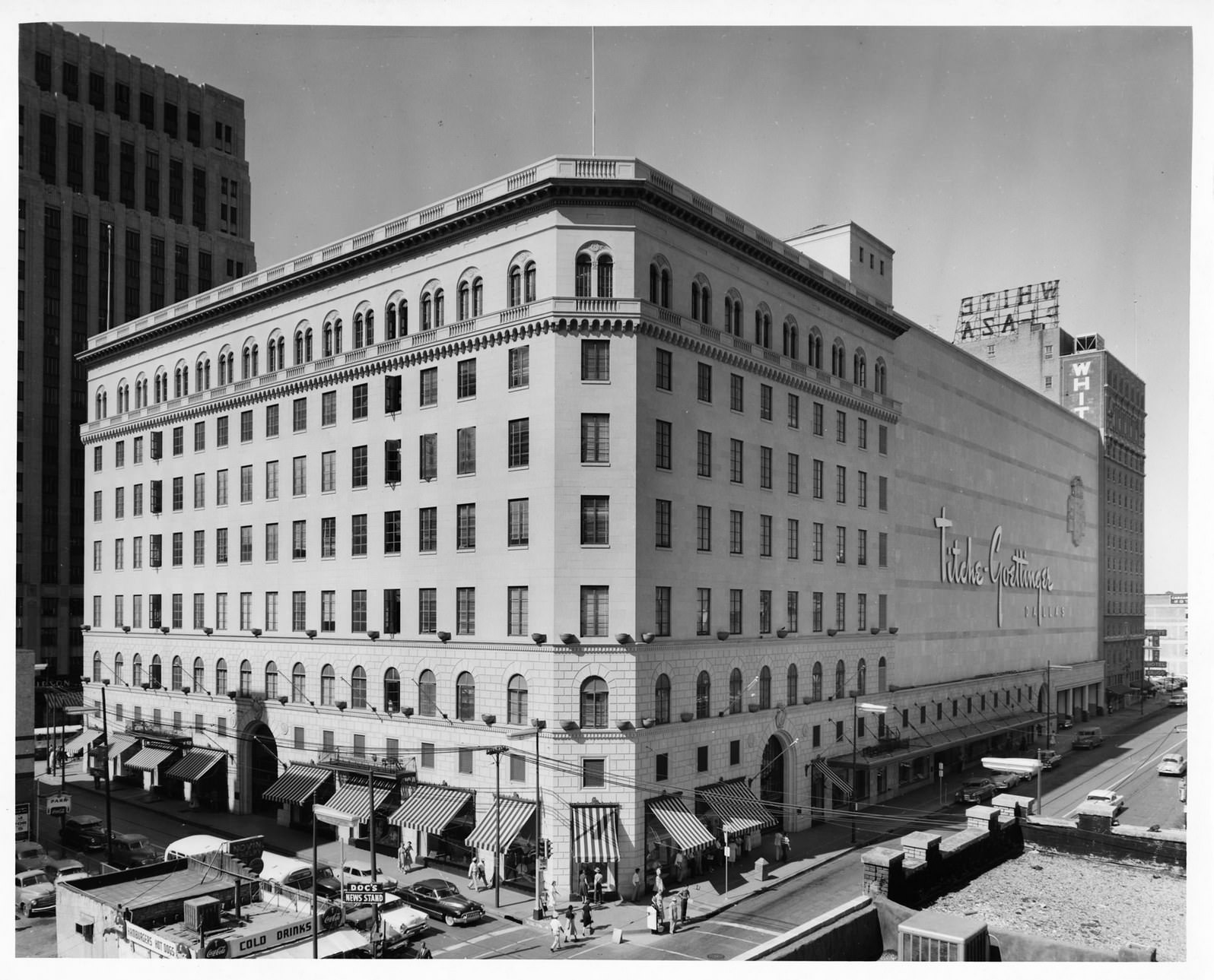 Titche-Goettinger Department Store, 1950