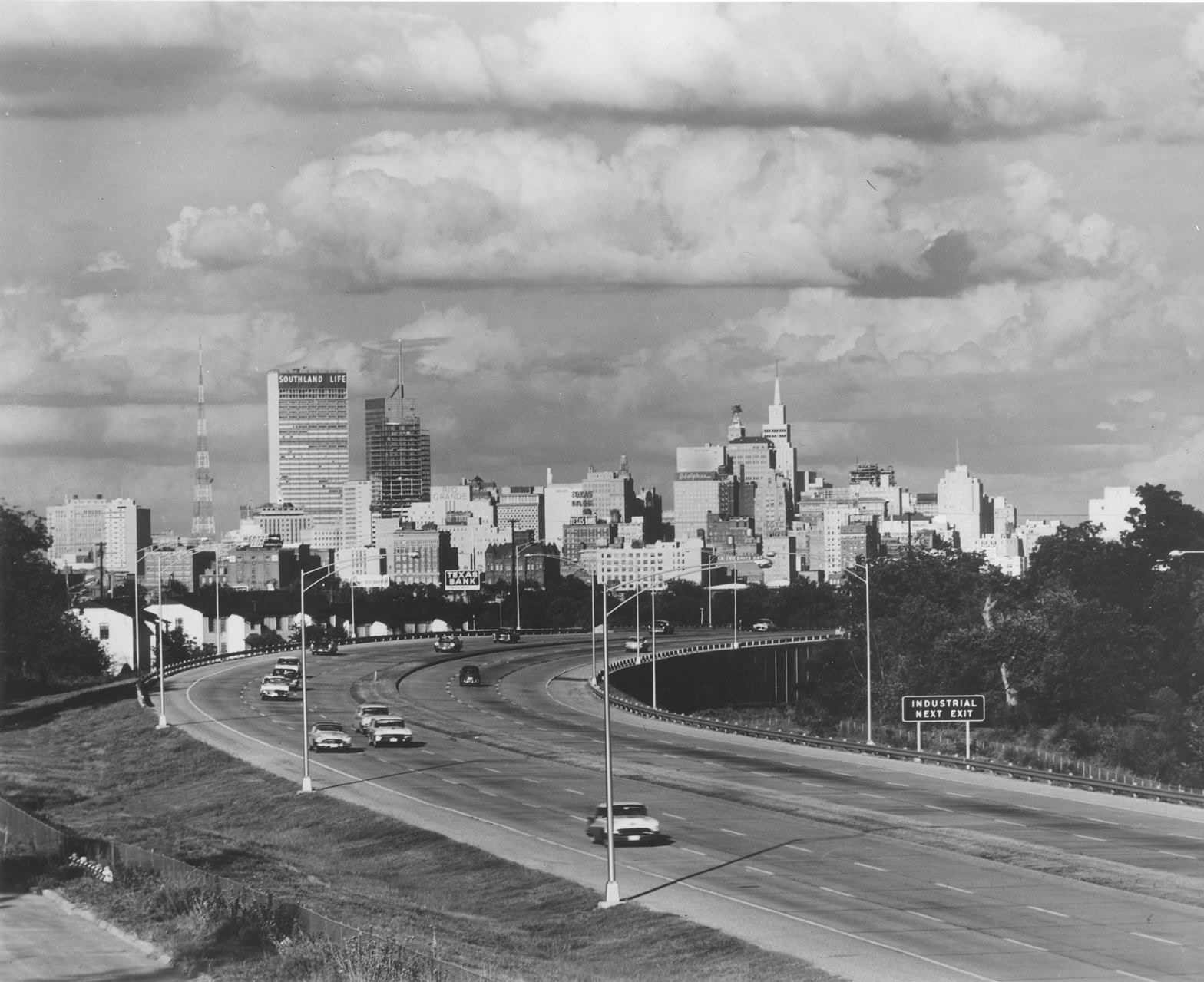 I-30 turnpike entering downtown Dallas, 1955