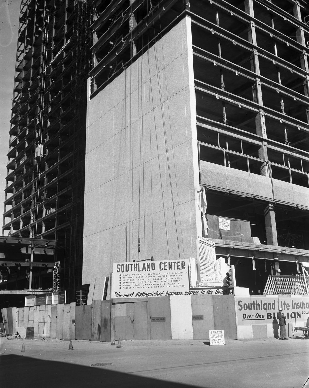 Southland Center under construction, Dallas, 1957