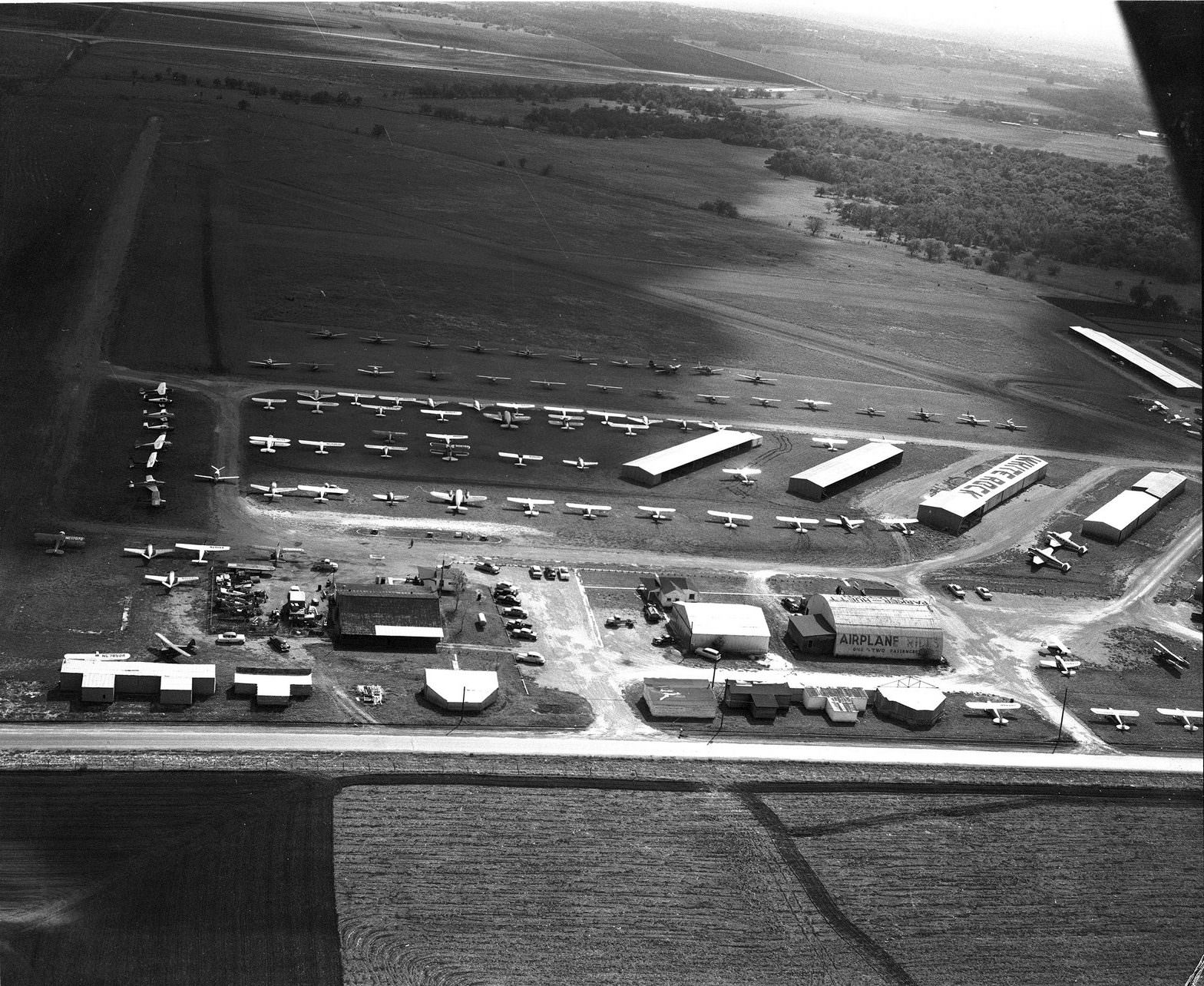 Aerial view of White Rock Airport, Dallas, 1954