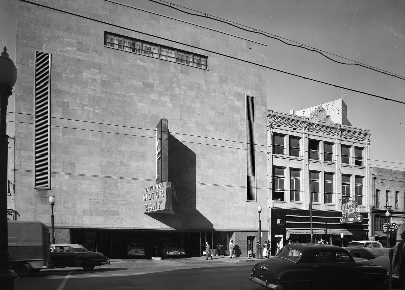 First National Bank building drive thru, downtown Dallas, Texas, 1954