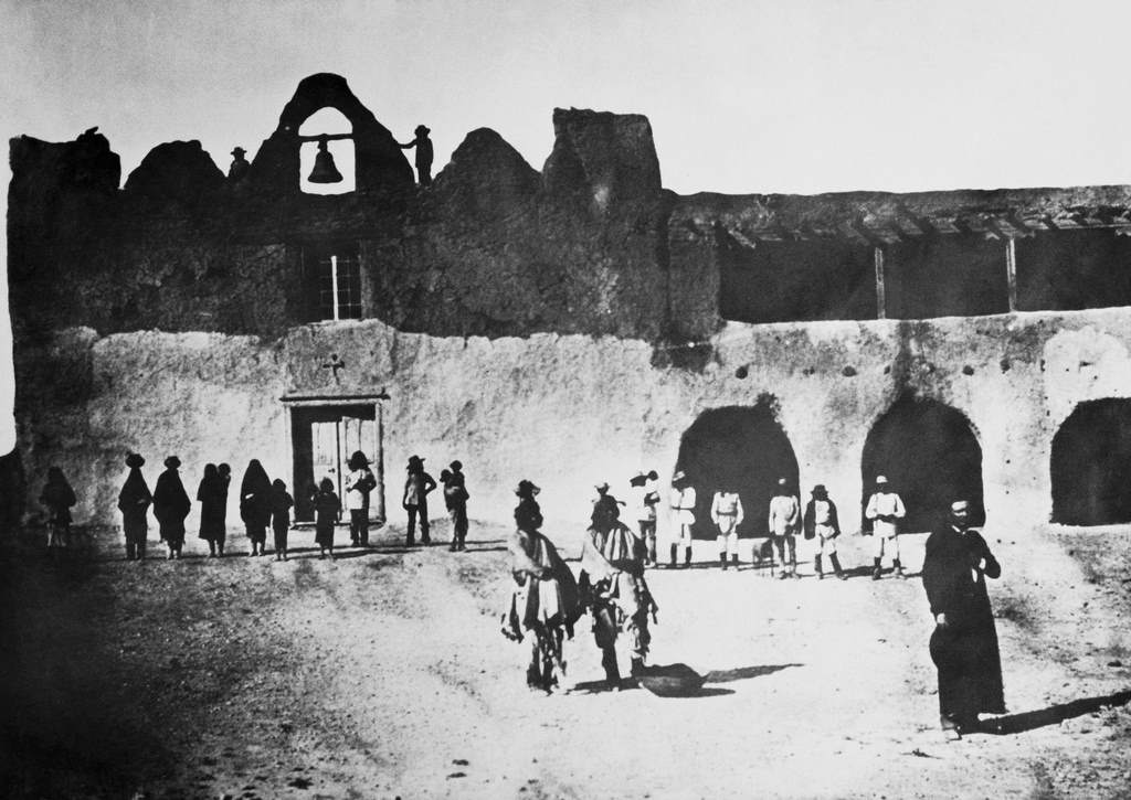Ysleta Tiguas, 190s