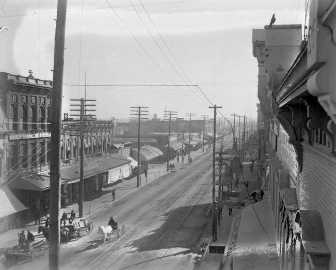 View of Santa Fe street, El Paso, 1907