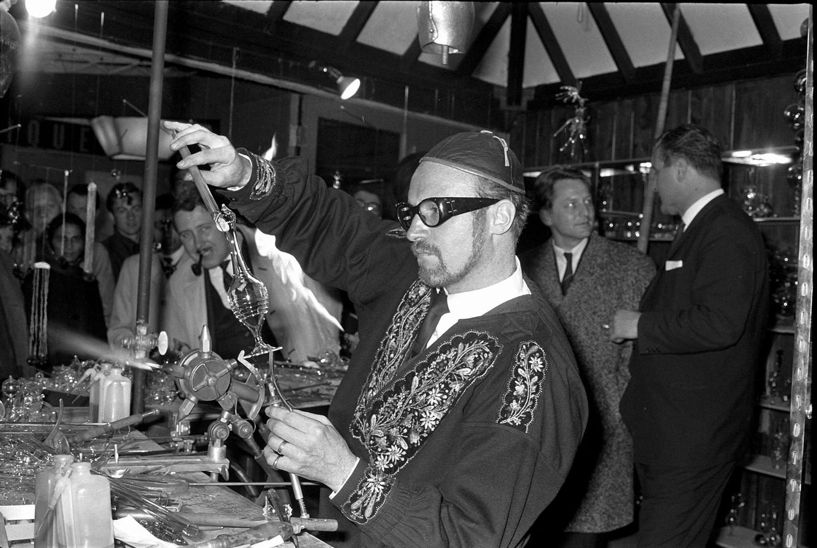 Glassblower in the Swiss Pavillon of the Expo 1967