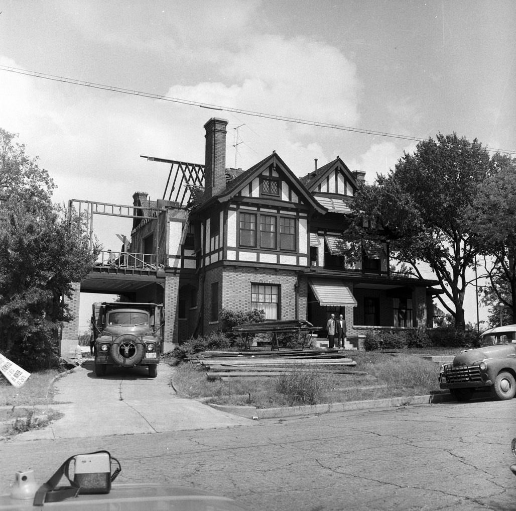 Exterior of the Bernie L. Anderson family home on 1025 Penn Street, Fort Worth, Texas, 1963