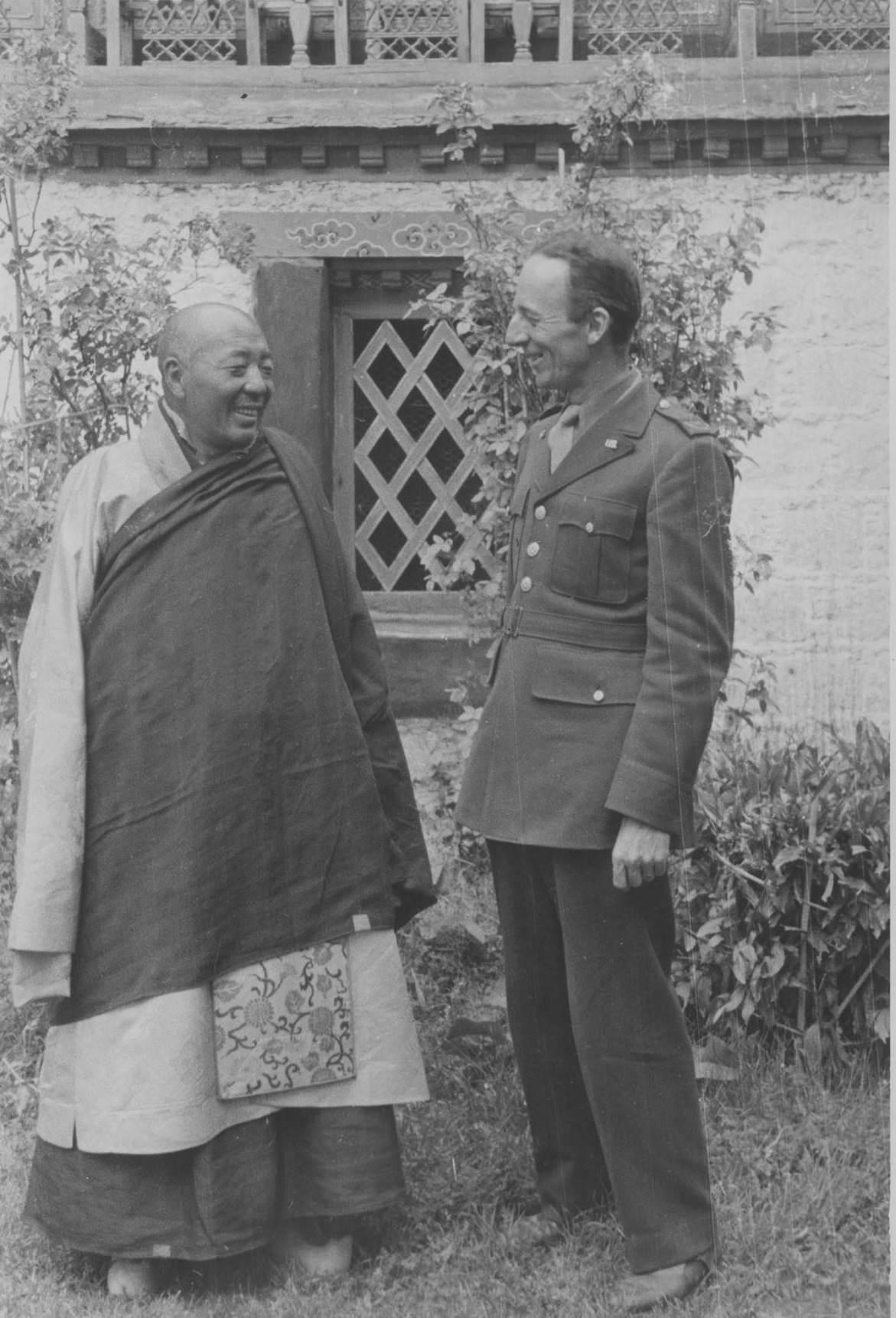 The State Oracle of Tibet With A. T. Steele, Lhasa, 1944