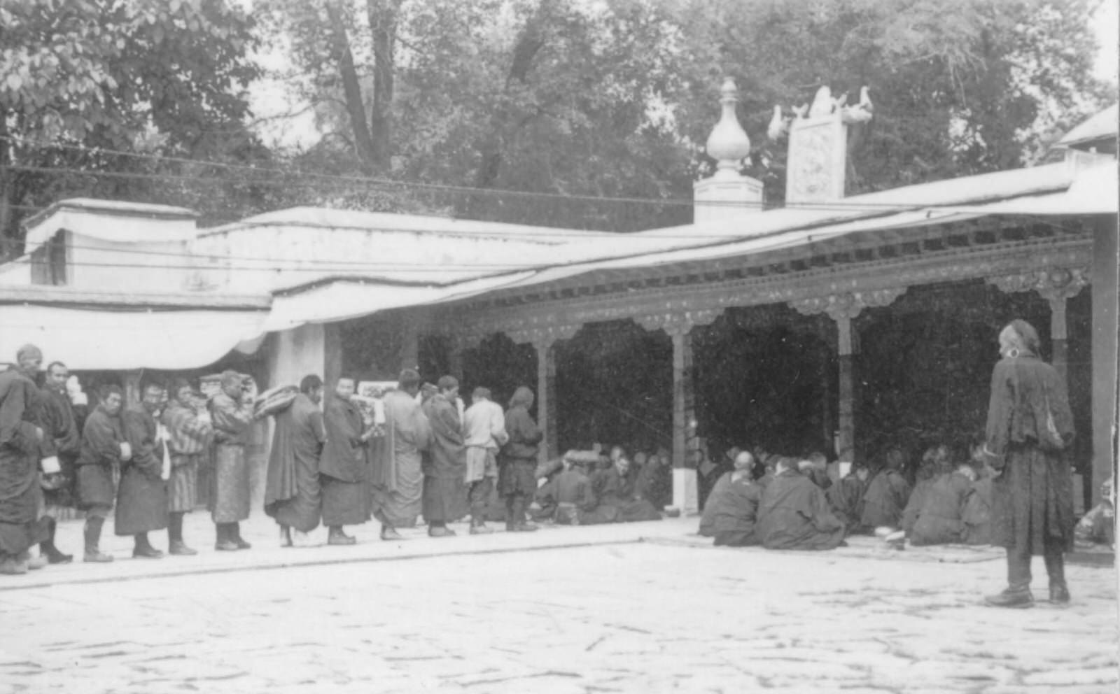 Delegation With Gifts For the Dalai Lama, 1944