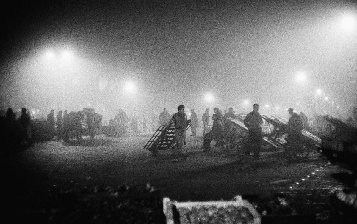 Greengrocer and market porter in Les Halles which was the central wholesale market of Paris, 1950