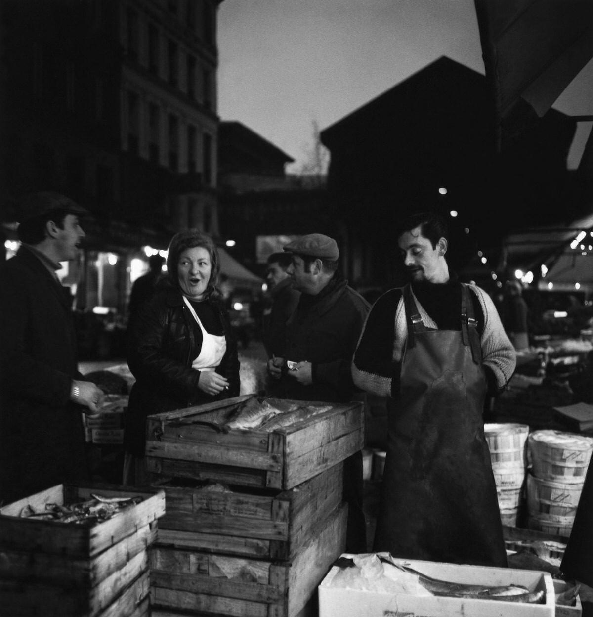 Les Halles, One Morning at a Fishes Stall, Les Halles, 1900